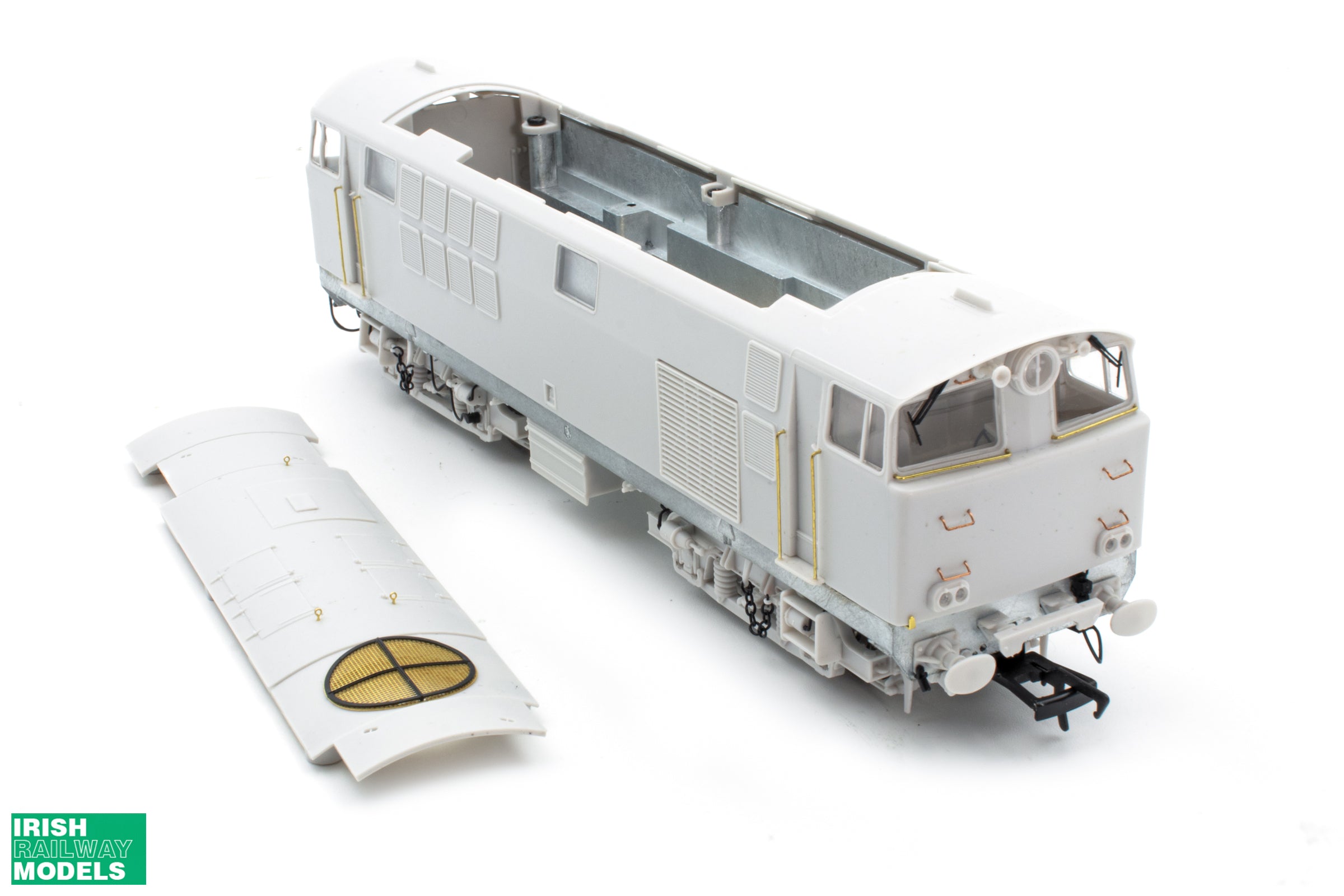 102 „Falcon“ NIR Blau, mit roten Chevrons