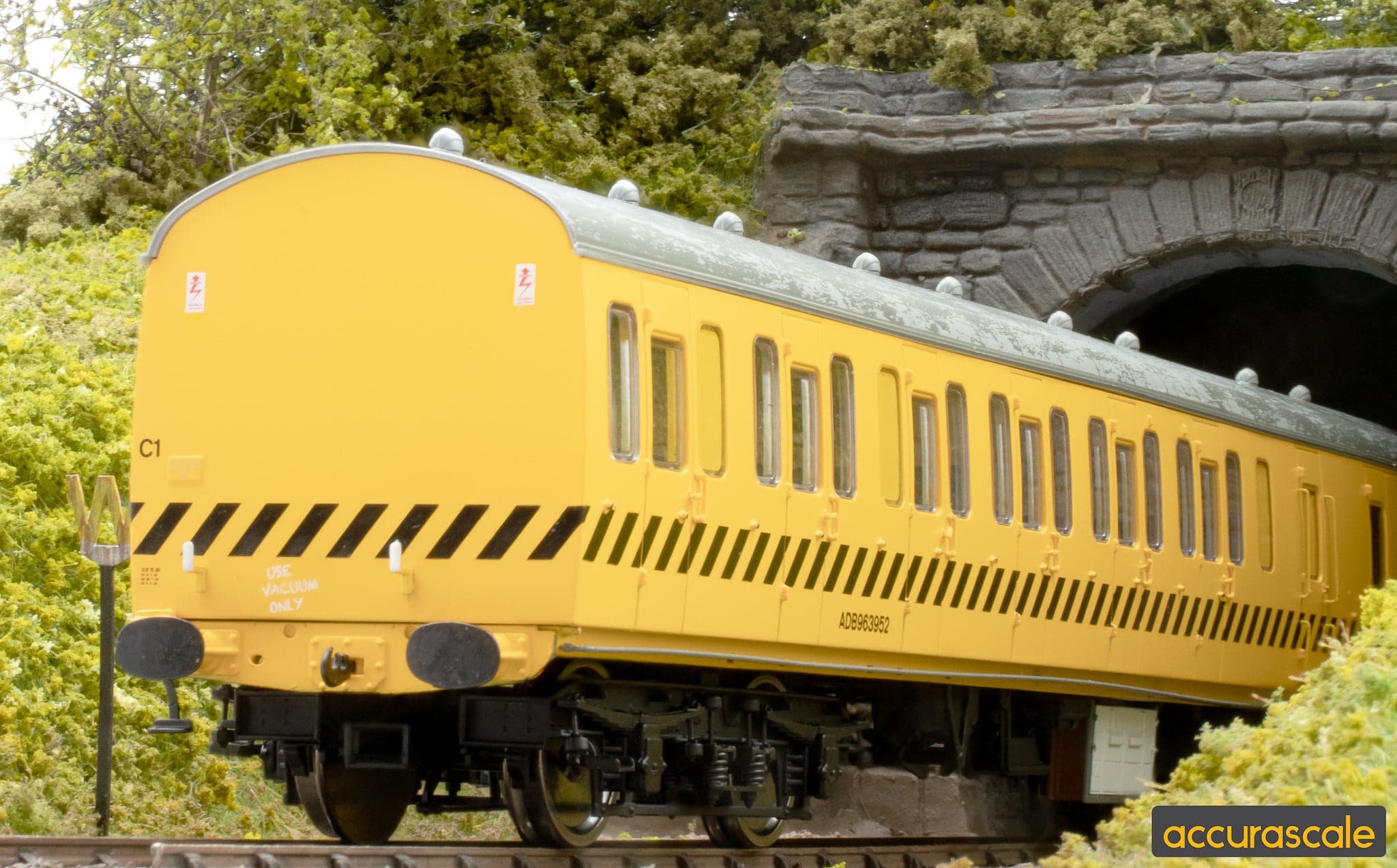 BR Mk1 57' Reisebus ohne Gangway – BS – BR BTU Werkzeugtransporter: ADB963952