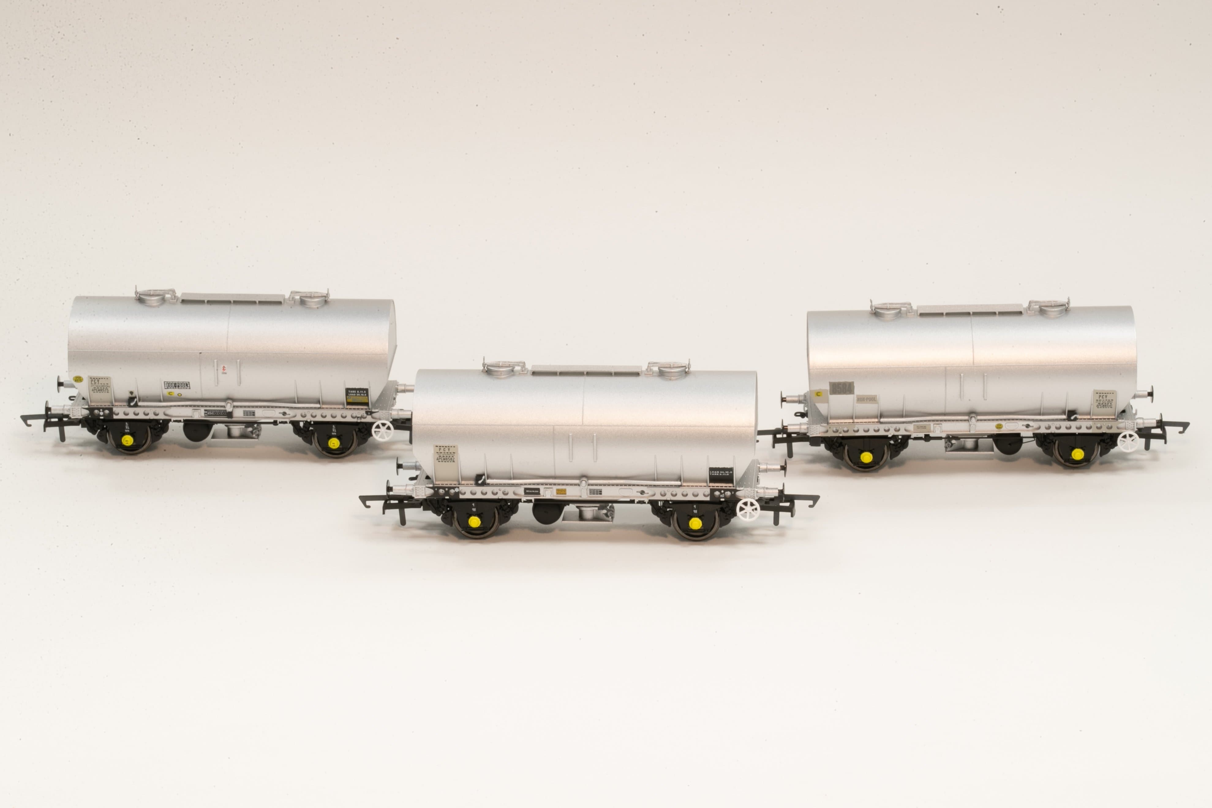 APCM Cemflo/PCV-Pulverwagen – Dreierpack – APCM8575, APCM8582, APCM8584