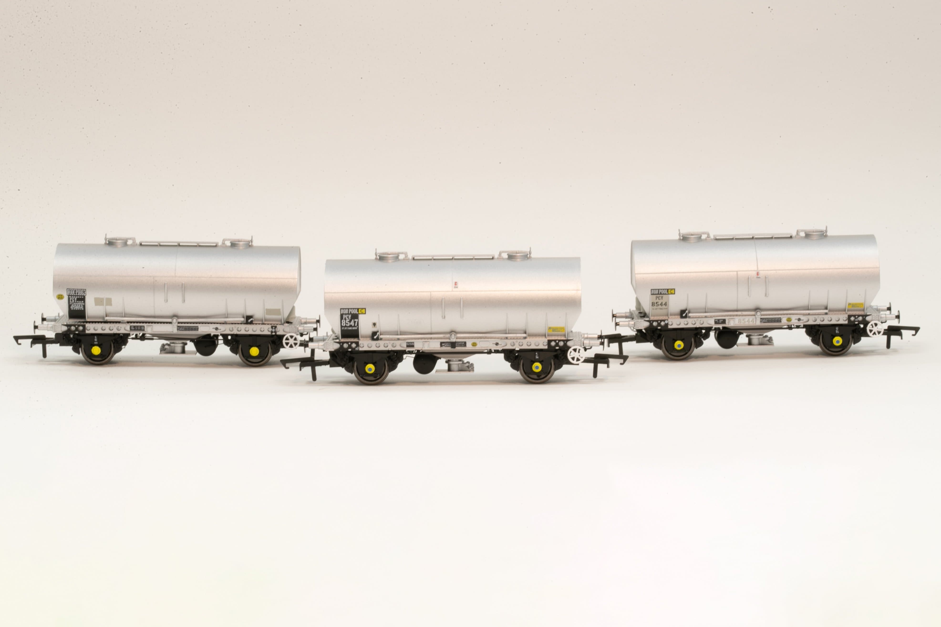 APCM Cemflo/PCV-Pulverwagen – Dreierpack – APCM8541, APCM8544, APCM8547