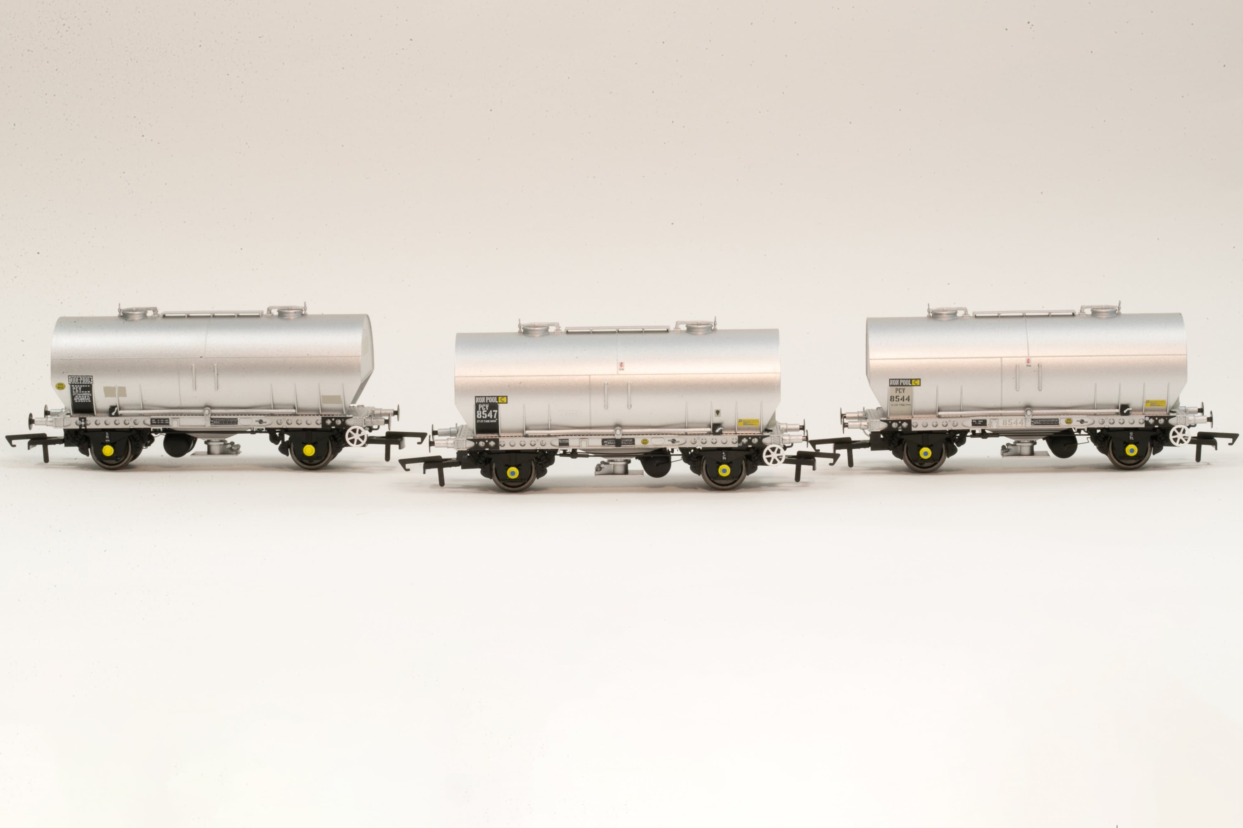 APCM Cemflo/PCV-Pulverwagen – Dreierpack – APCM8541, APCM8544, APCM8547