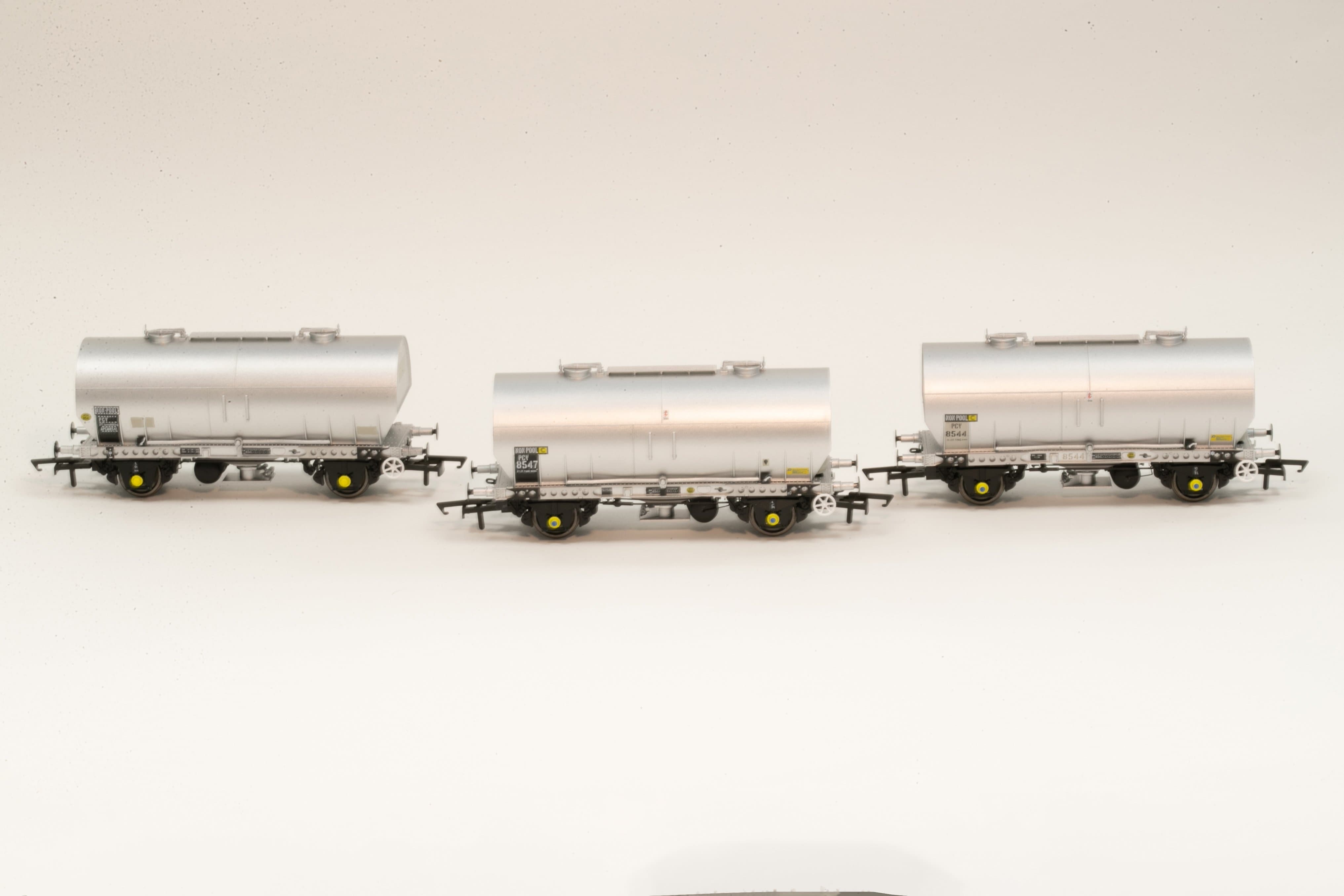 APCM Cemflo/PCV-Pulverwagen – Dreierpack – APCM8541, APCM8544, APCM8547