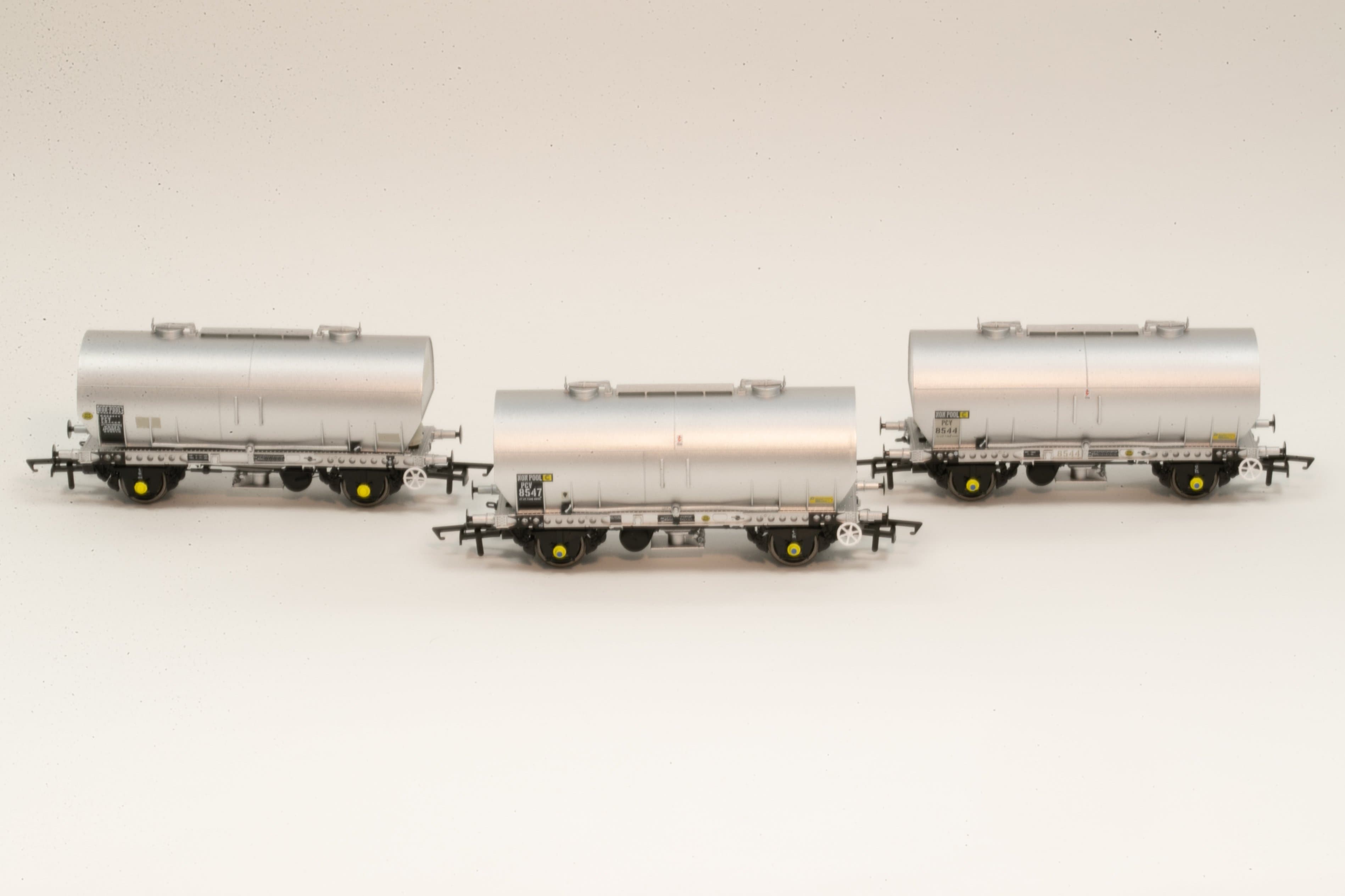 APCM Cemflo/PCV-Pulverwagen – Dreierpack – APCM8541, APCM8544, APCM8547