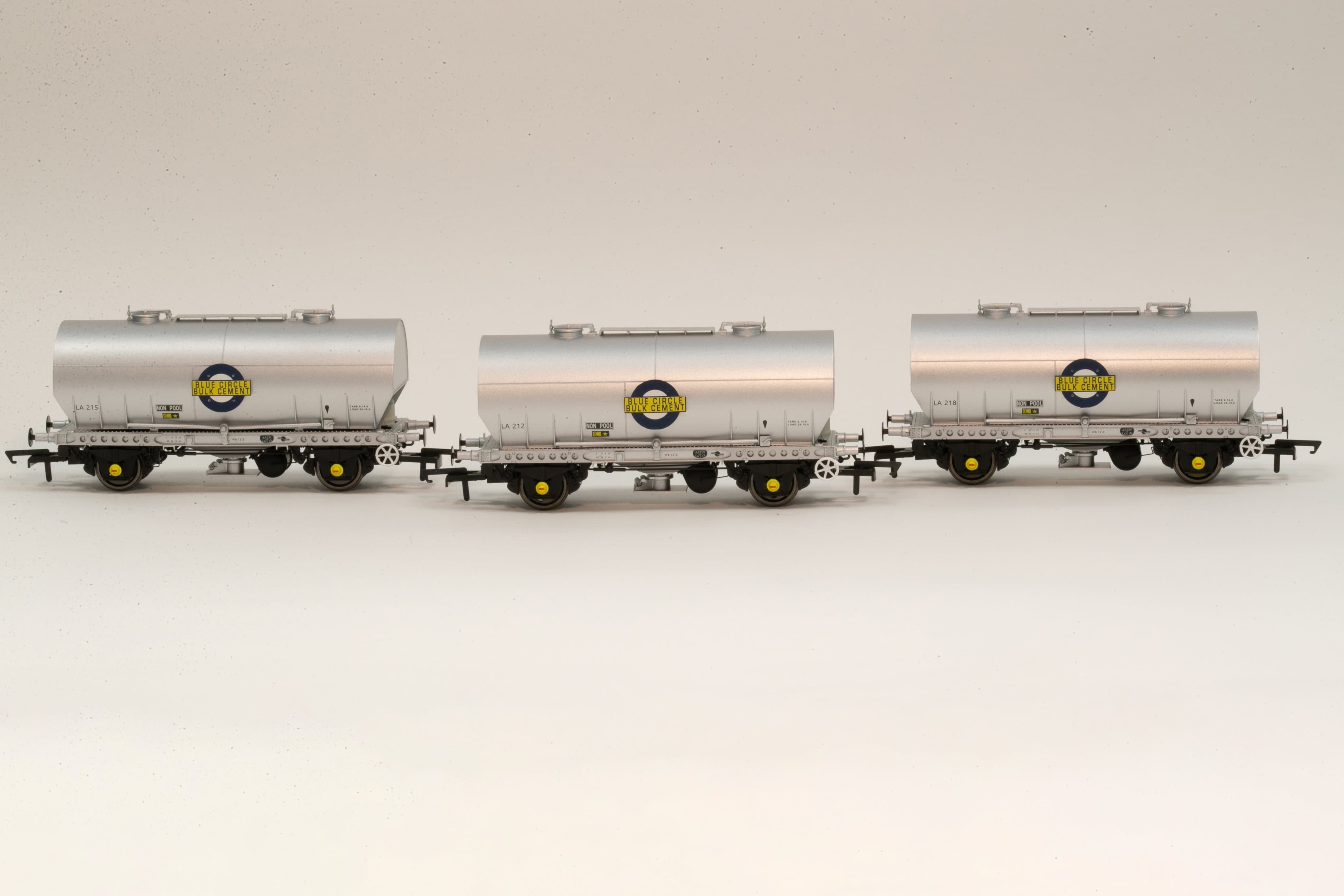 APCM Cemflo/PCV-Pulverwagen – Dreierpack – LA212, LA215, LA218 – PreTOPS