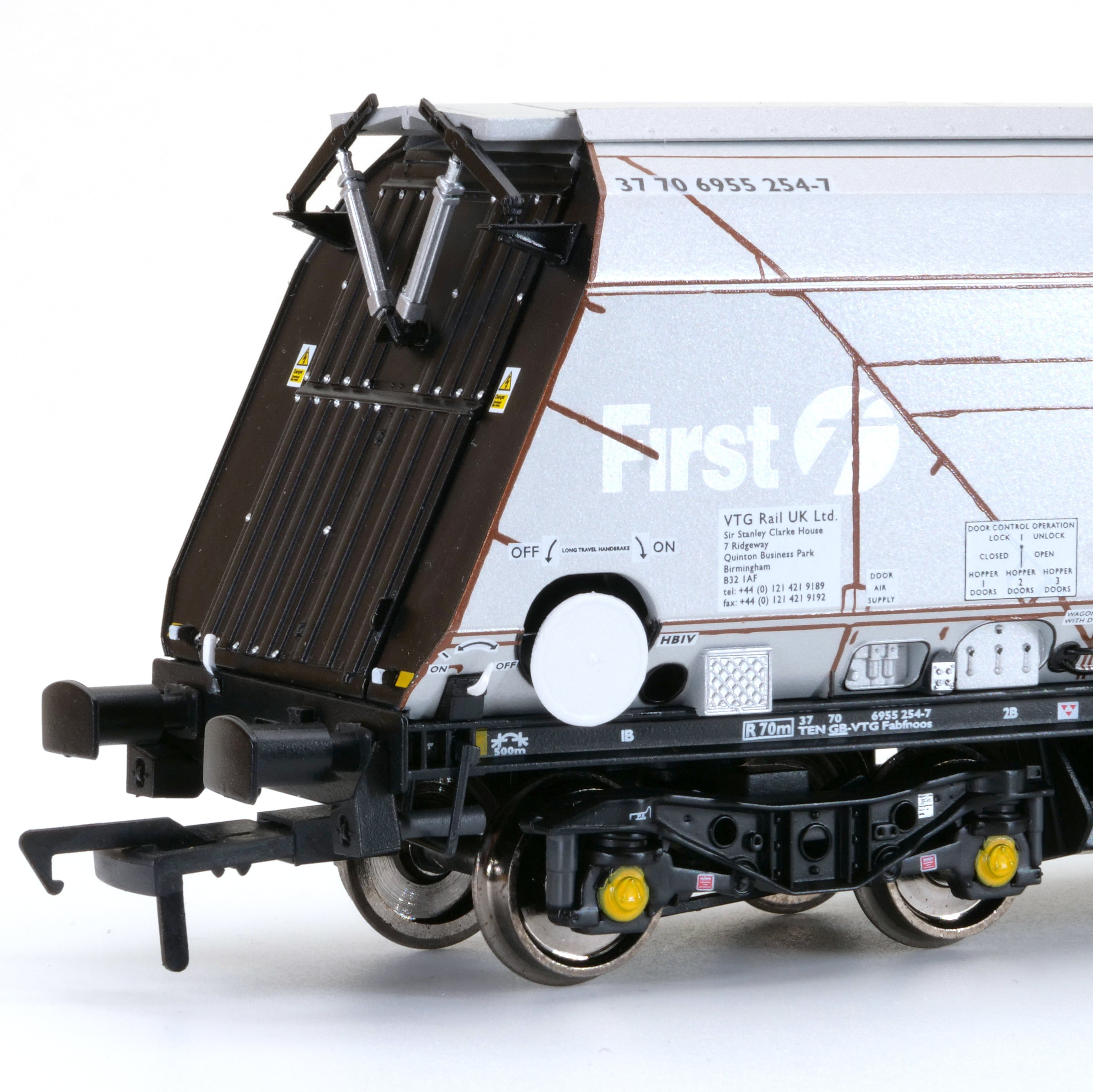 IIA Biomass Bogie Hopper Wagon - GBRf/VTG - Pack 2