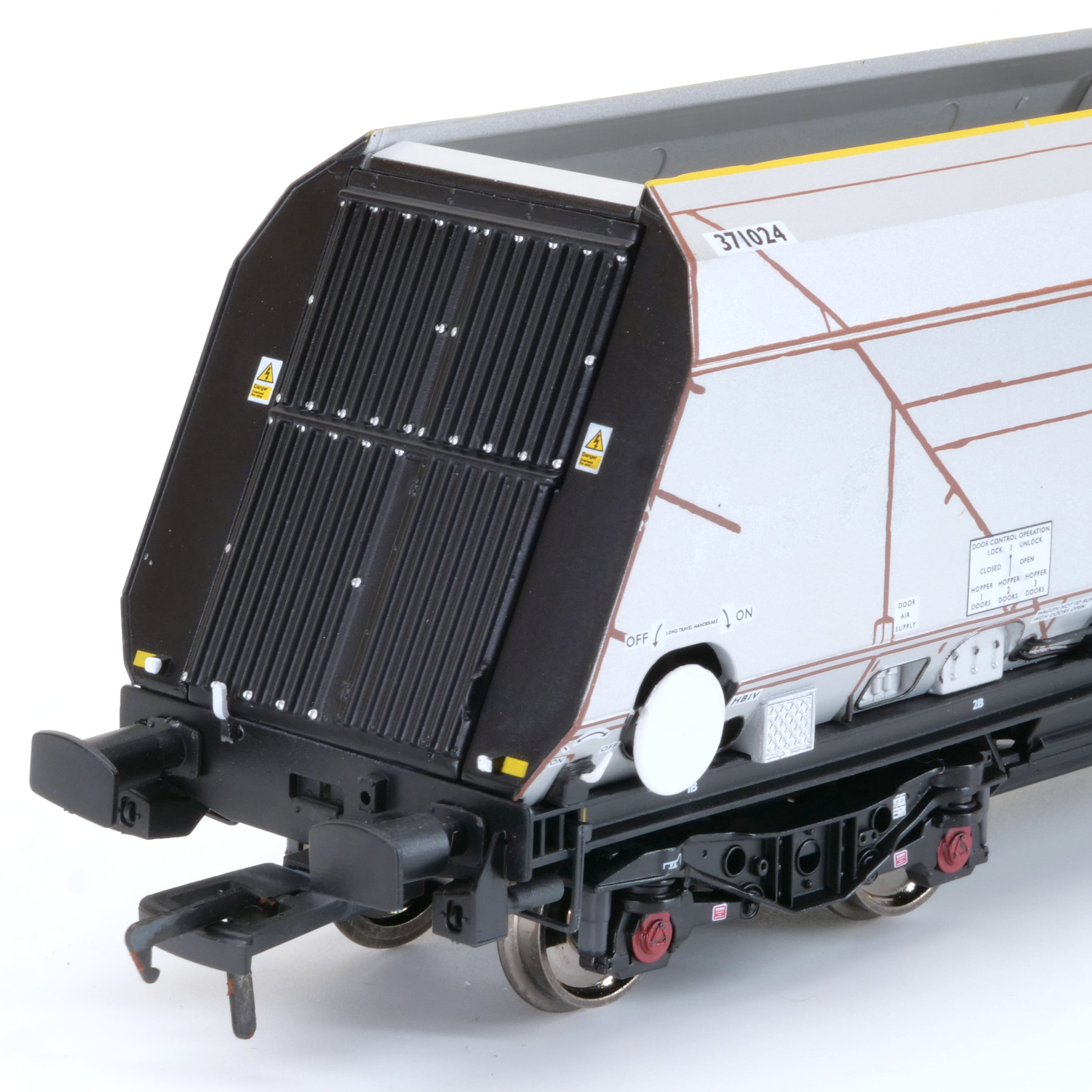 HYA Bogie Hopper Wagon – GBRf Coal Branding – Pack 2